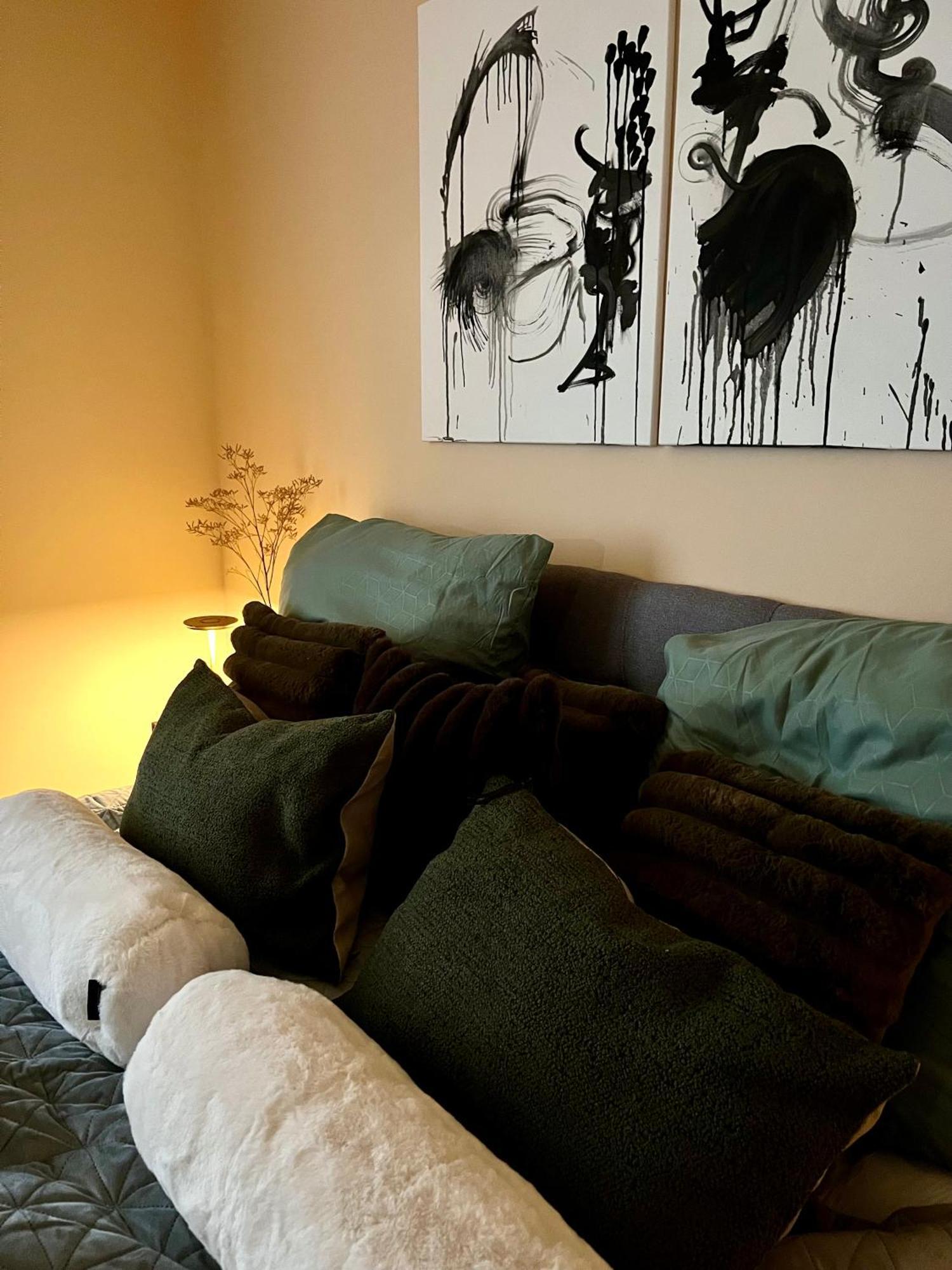 Cosy Inn Grevenbroich Bagian luar foto