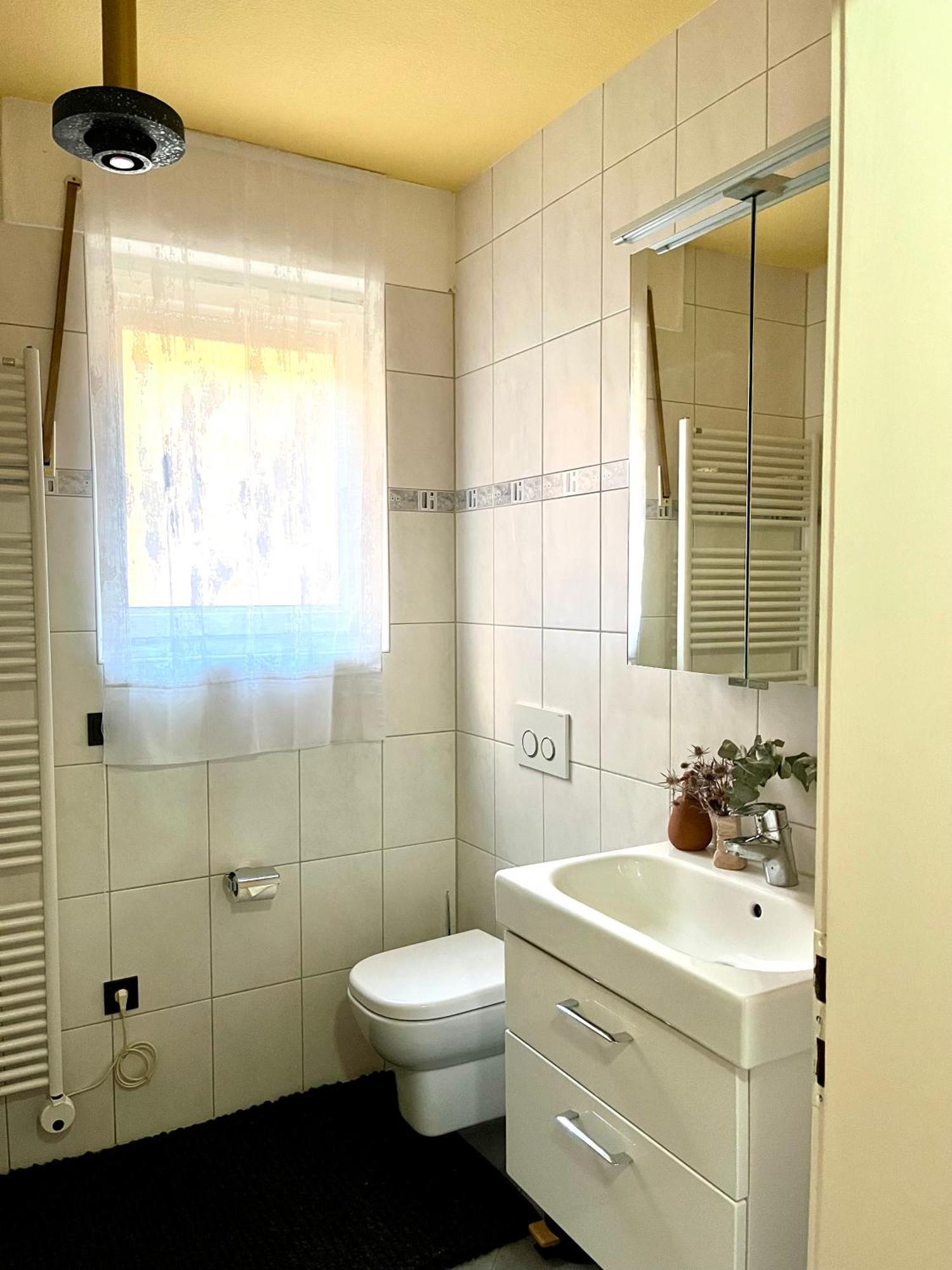 Cosy Inn Grevenbroich Bagian luar foto